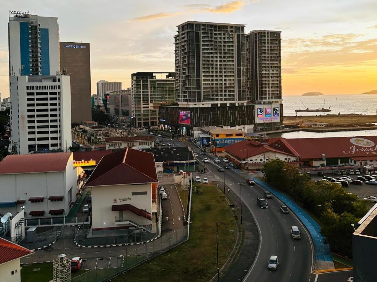 Botiza At Jesselton Quay Apartment